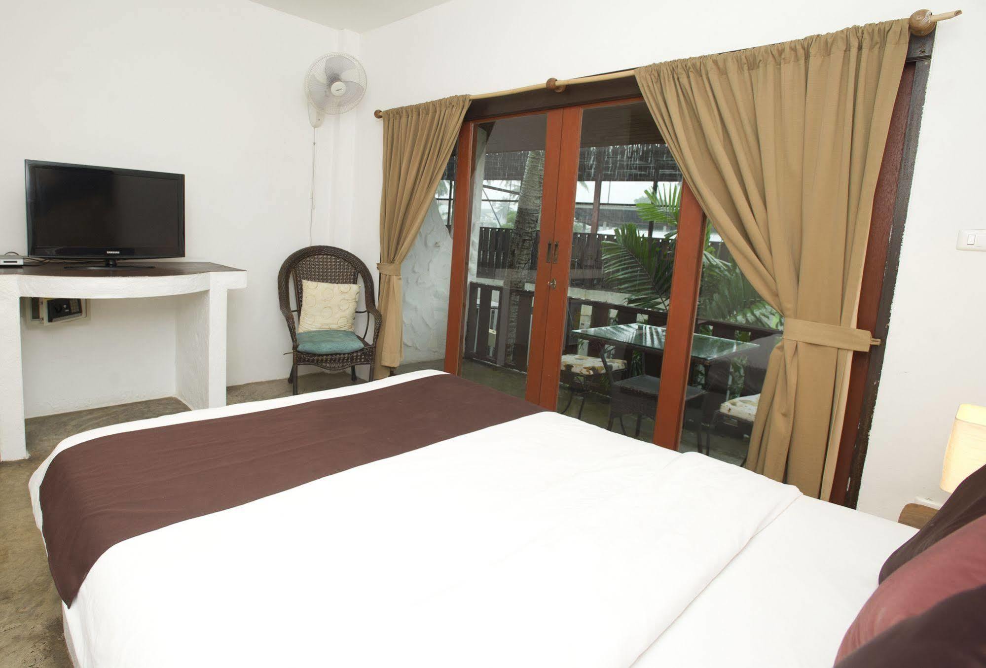 Cocooning Hotel Bophut Bagian luar foto