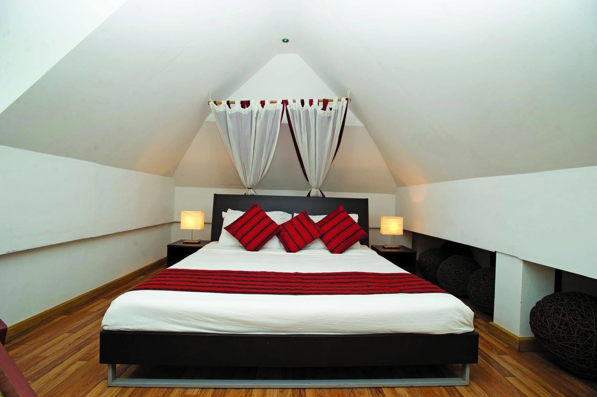 Cocooning Hotel Bophut Bagian luar foto