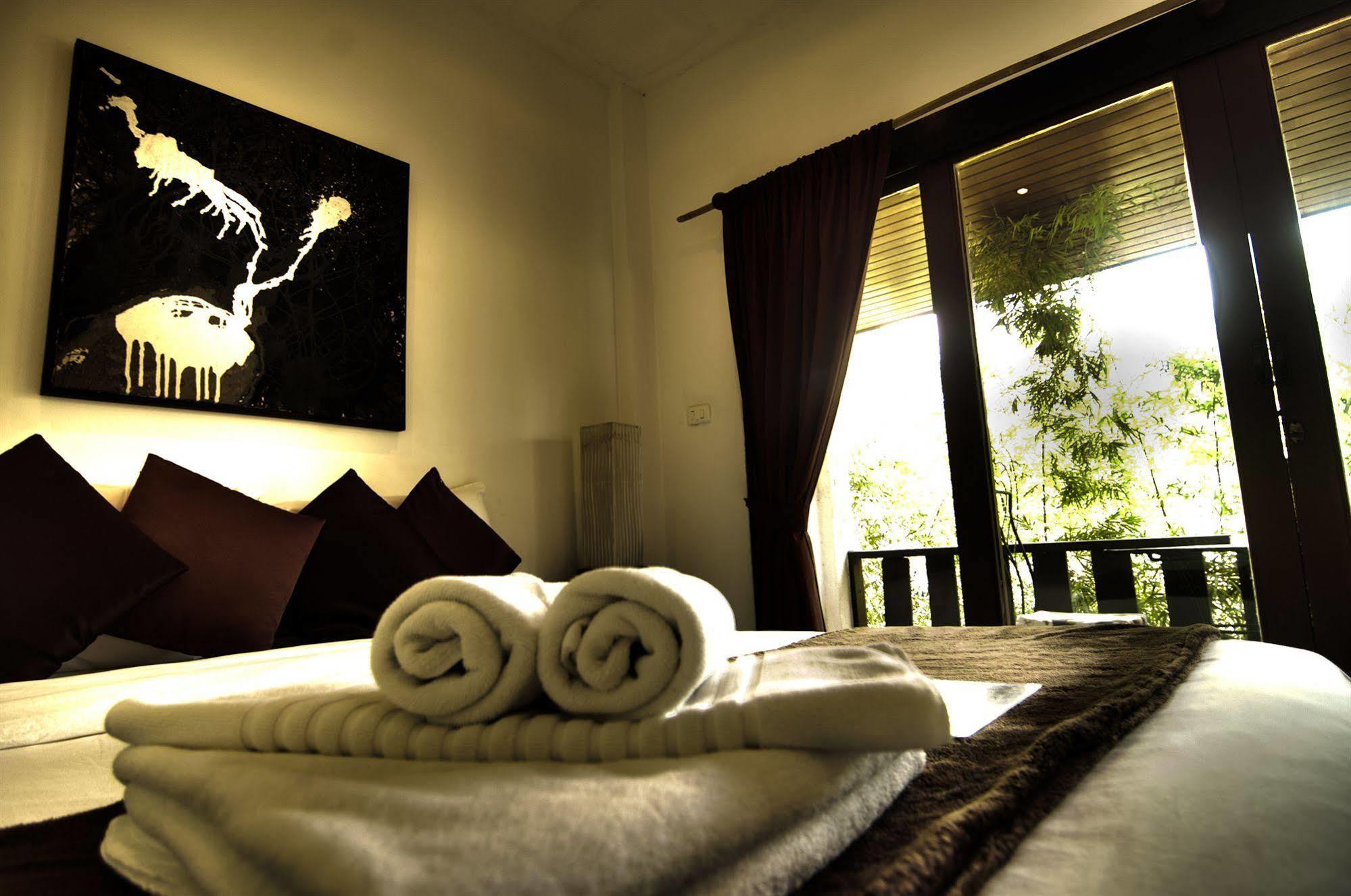 Cocooning Hotel Bophut Bagian luar foto